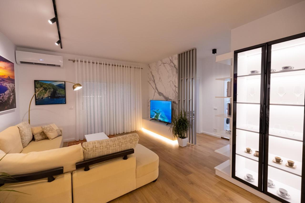 Vlorë Victoria Lungomare Apartment מראה חיצוני תמונה